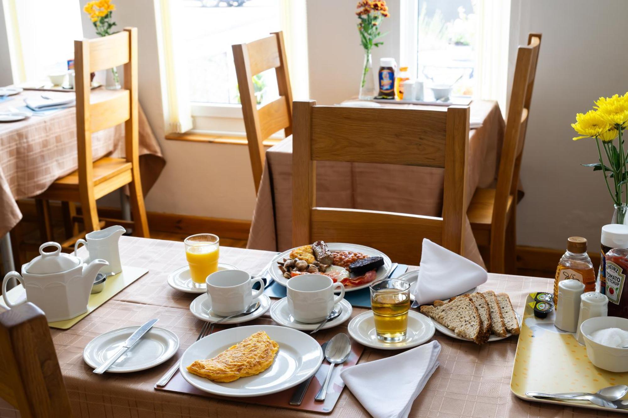Dene House Bed & Breakfast เกรทยาร์มัธ ภายนอก รูปภาพ