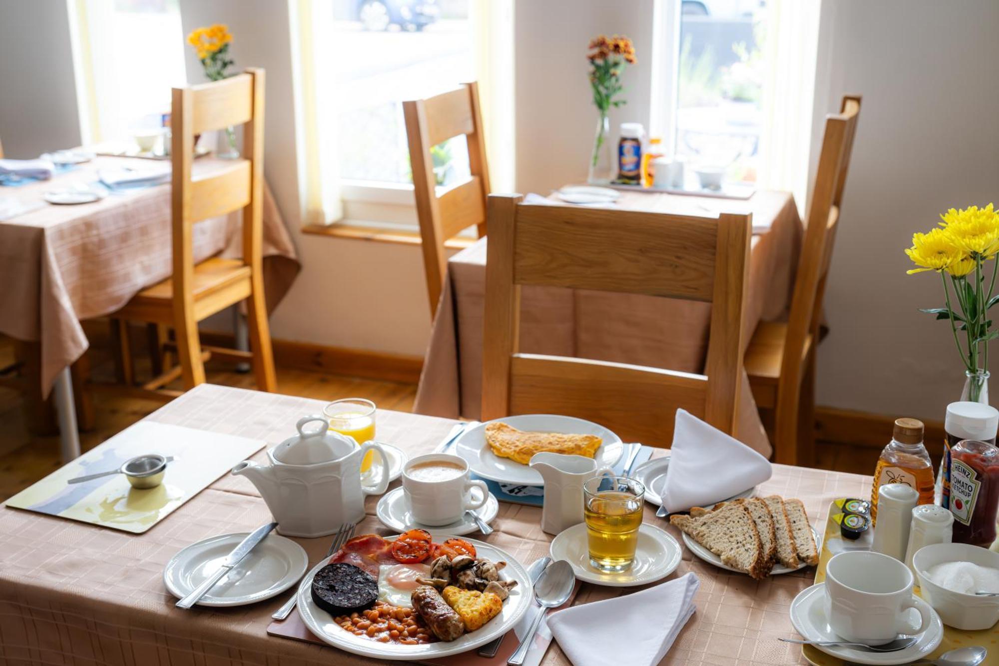 Dene House Bed & Breakfast เกรทยาร์มัธ ภายนอก รูปภาพ
