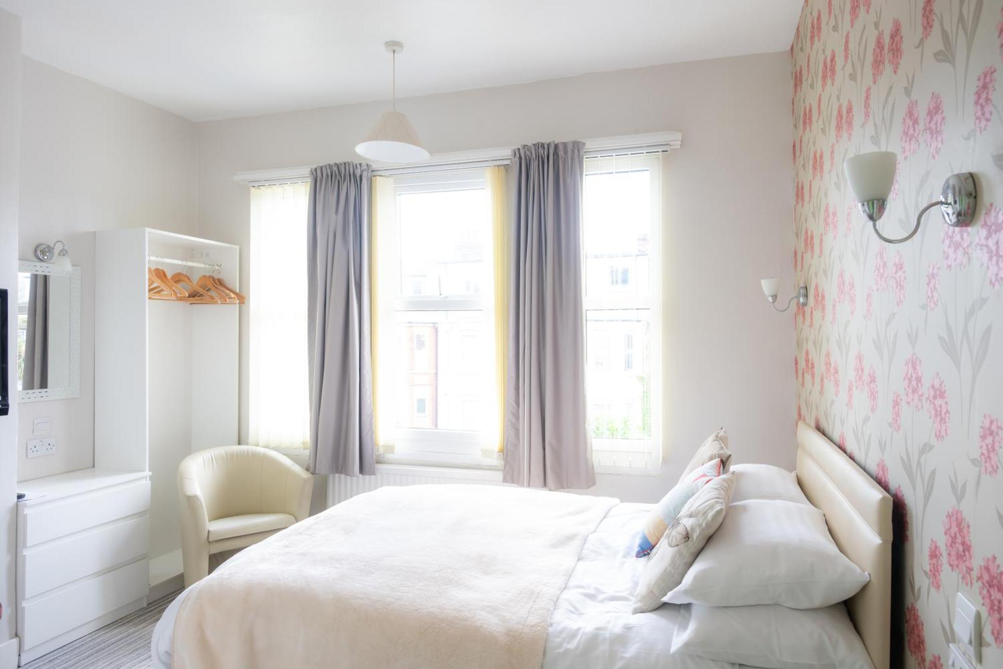 Dene House Bed & Breakfast เกรทยาร์มัธ ภายนอก รูปภาพ
