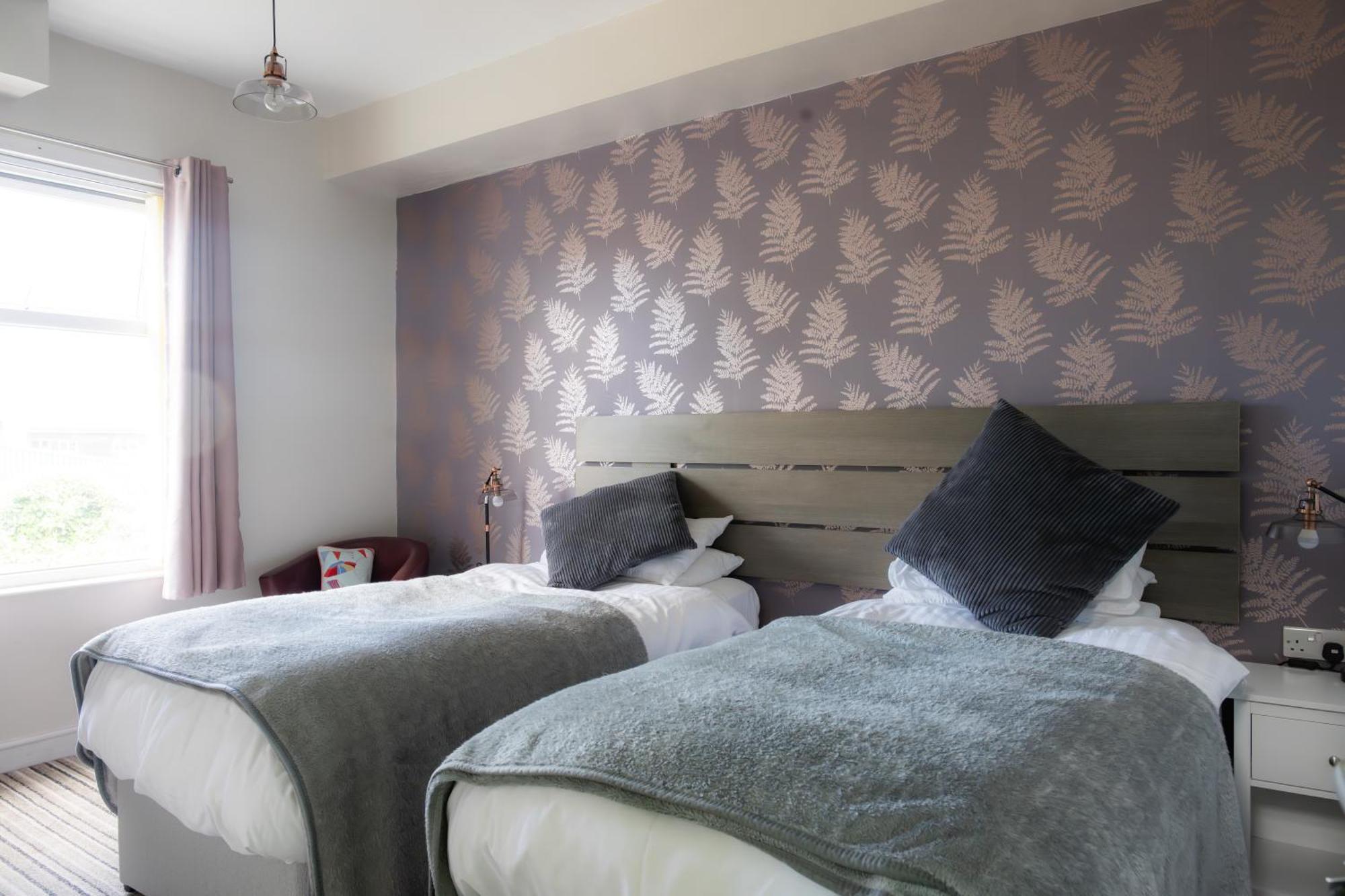 Dene House Bed & Breakfast เกรทยาร์มัธ ภายนอก รูปภาพ